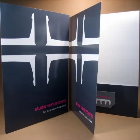 custom pocket folders - small quantity pocket folders