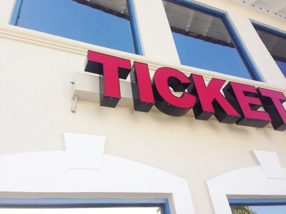 channel letter signs tips